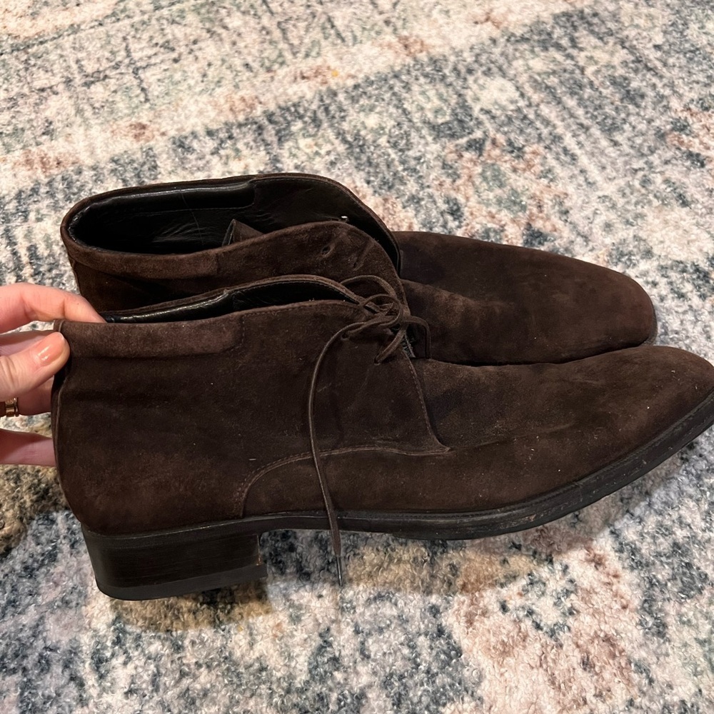 To boot New York men suede boots